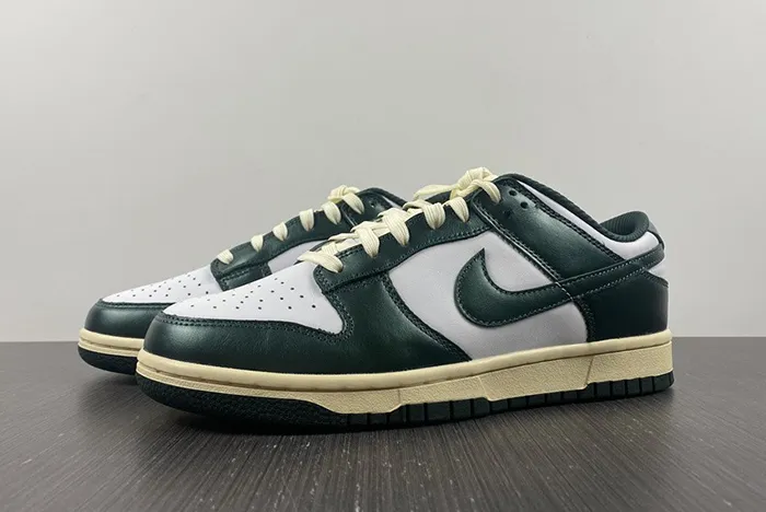 NIKE DUNK LOW VINTAGE GREEN DQ8580 100
