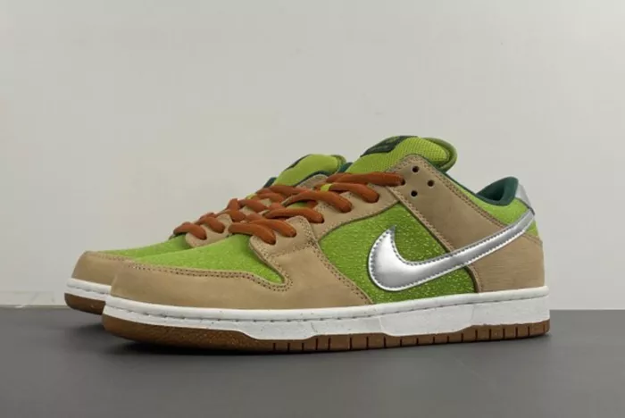 Nike SB Dunk Low Escargot FQ7585-200